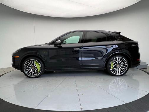 2022 Porsche Cayenne Turbo S