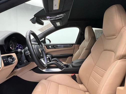 2022 Porsche Cayenne Turbo S