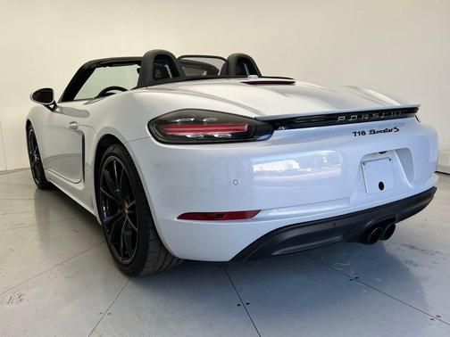 2023 Porsche 718 Boxster S