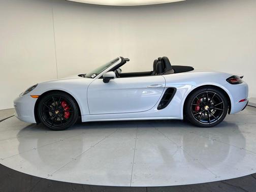 2023 Porsche 718 Boxster S