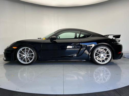 2021 Porsche 718 Cayman GT4