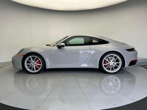 2024 Porsche 911 Carrera 4S