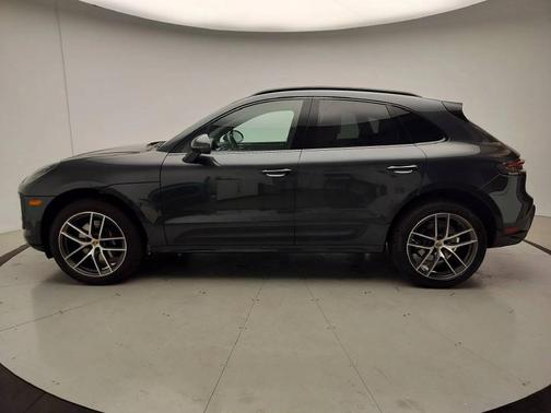 Vulcano Gray Metallic 2024 Porsche Macan