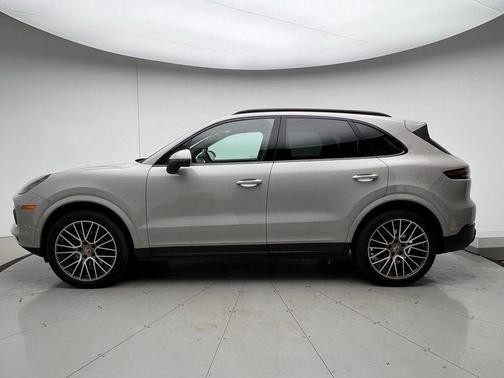 2023 Porsche Cayenne 