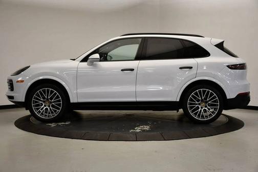 2022 Porsche Cayenne 