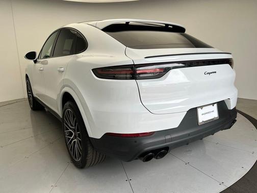 2022 Porsche Cayenne Cayenne