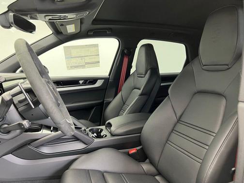 2025 Porsche Cayenne Cayenne