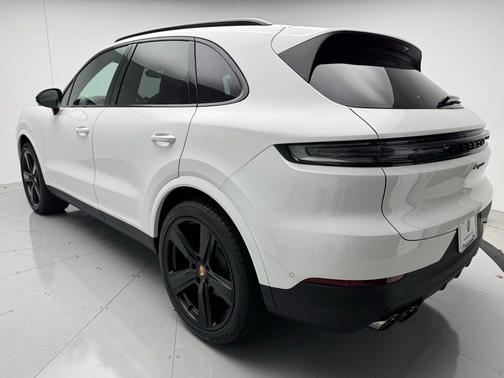 2025 Porsche Cayenne Cayenne
