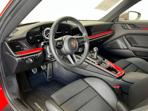 2024 Porsche 911 Carrera