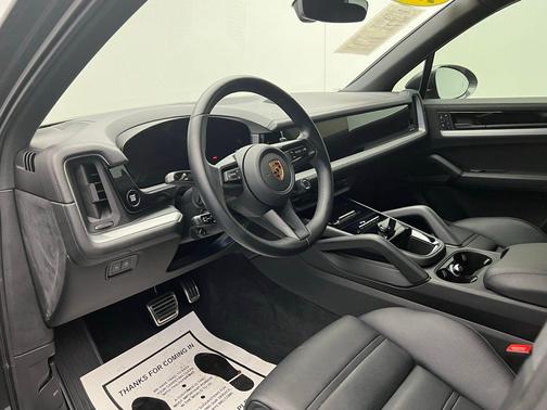 2024 Porsche Cayenne S