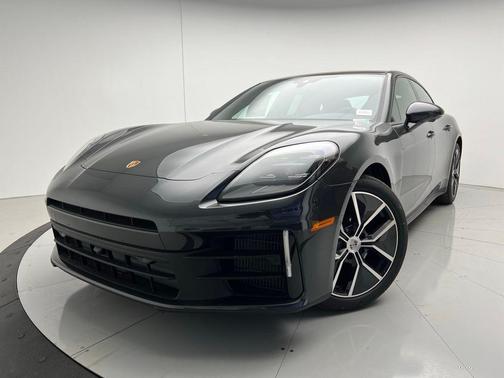 2025 Porsche Panamera 