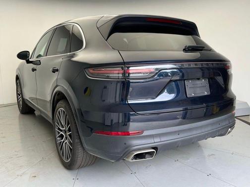 2022 Porsche Cayenne Cayenne