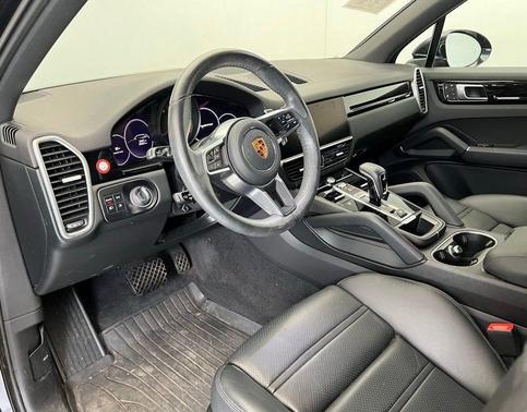 2022 Porsche Cayenne Cayenne