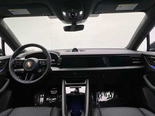 2025 Porsche Macan 4S