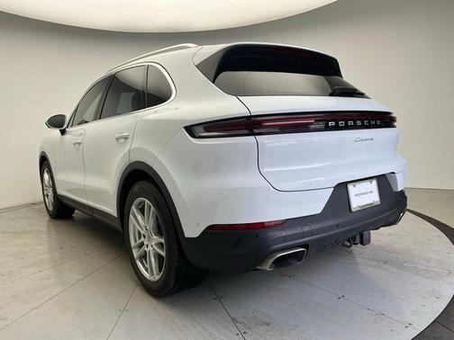 2024 Porsche Cayenne 
