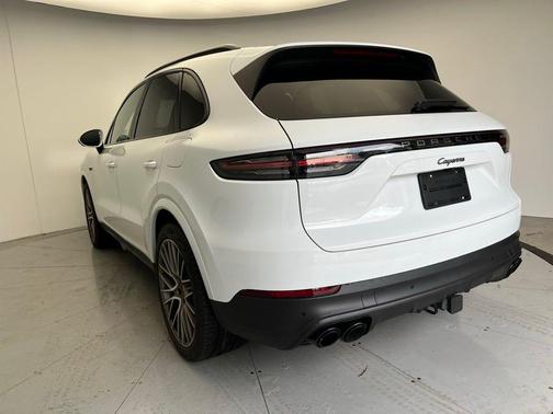 2023 Porsche Cayenne Cayenne