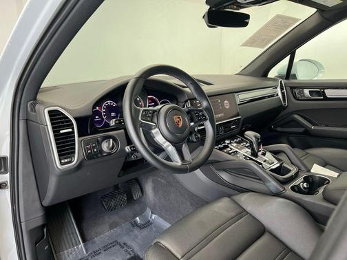 2023 Porsche Cayenne Cayenne