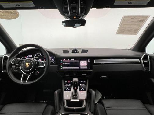 2023 Porsche Cayenne Cayenne
