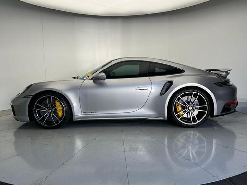 2021 Porsche 911 Turbo