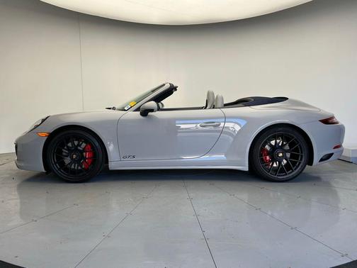 2019 Porsche 911 Carrera GTS