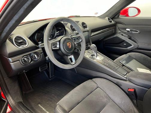 2018 Porsche 718 Cayman S