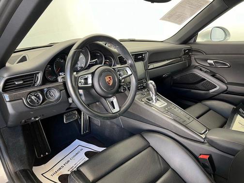 2017 Porsche 911 Carrera S