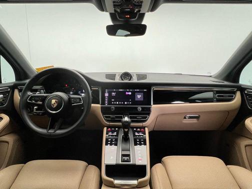 2024 Porsche Macan