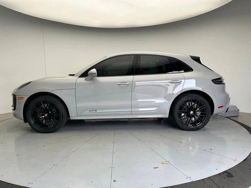 2023 Porsche Macan 