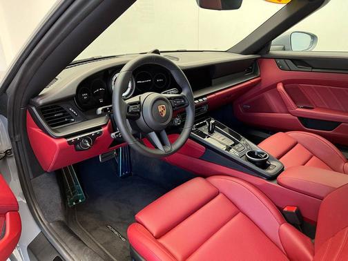 2024 Porsche 911 Targa 4S