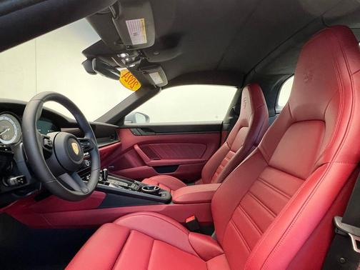 2024 Porsche 911 Targa 4S