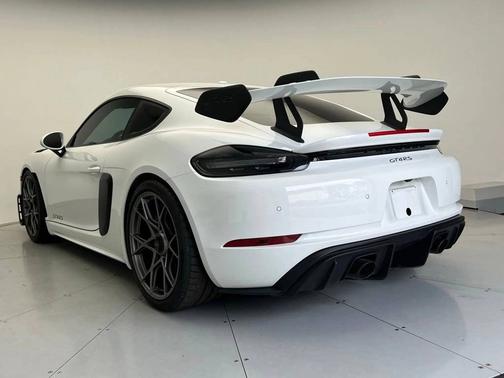 2023 Porsche 718 Cayman 