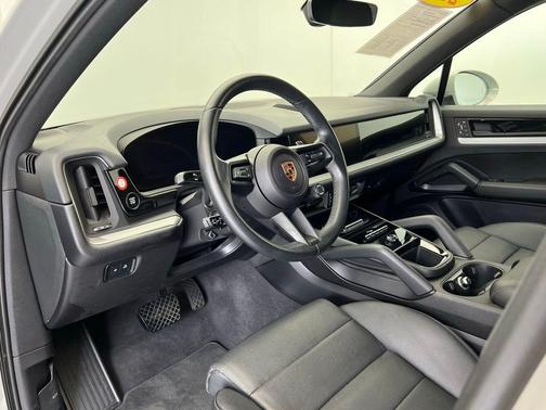 2024 Porsche Cayenne Cayenne