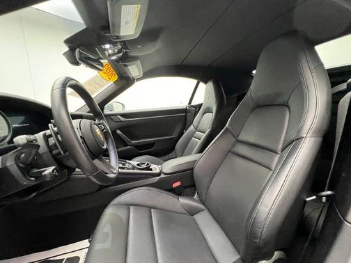 2023 Porsche 911 Carrera