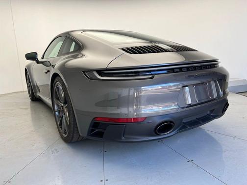 2023 Porsche 911 Carrera GTS