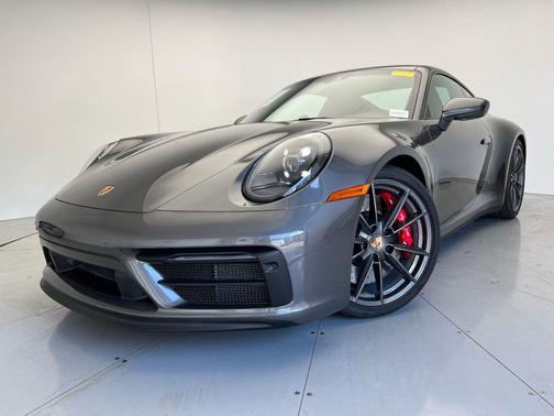 2023 Porsche 911 Carrera GTS