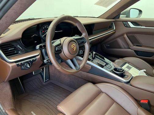 2023 Porsche 911 Carrera GTS