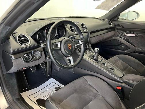 2020 Porsche 718 Spyder 