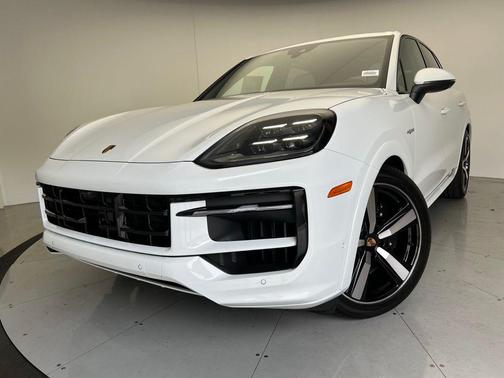 2025 Porsche Cayenne S