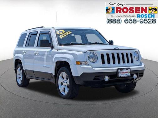 Bright White Clearcoat 2014 Jeep Patriot Latitude