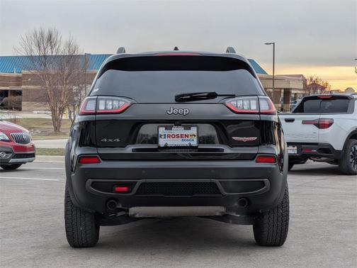 2021 Jeep Cherokee Trailhawk
