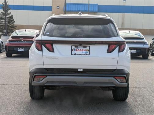 2025 Hyundai TUCSON SEL