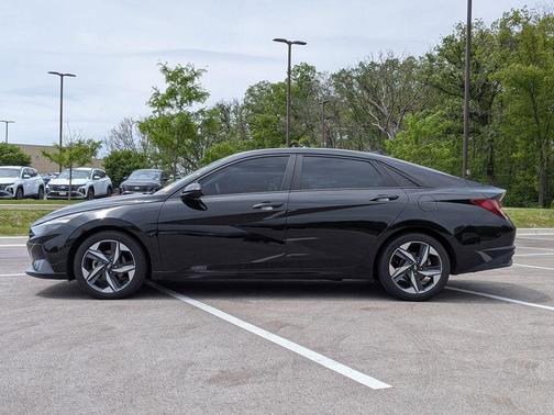 Phantom Black 2023 Hyundai ELANTRA SEL