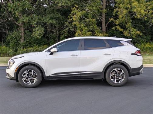 2024 Kia Sportage LX