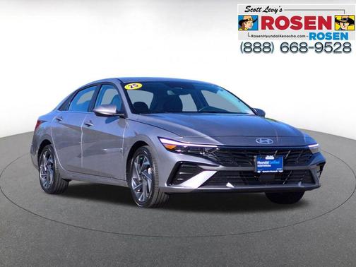 Fluid Metal 2025 Hyundai ELANTRA SEL
