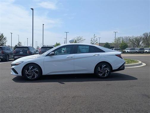 2025 Hyundai ELANTRA Sport