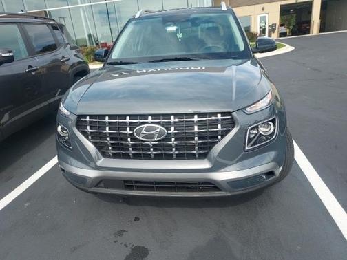2025 Hyundai VENUE Limited
