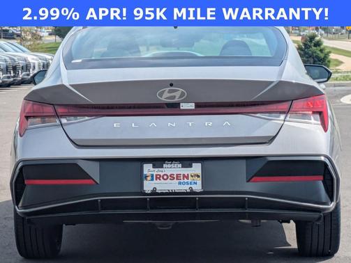 2025 Hyundai ELANTRA SEL