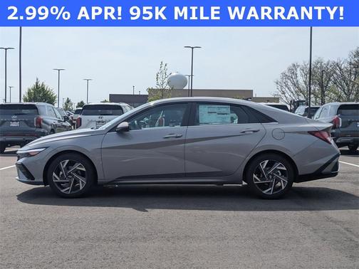 2025 Hyundai ELANTRA SEL