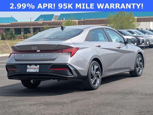 2025 Hyundai ELANTRA SEL