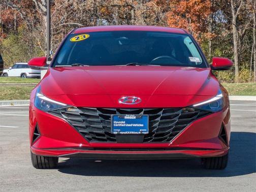 2023 Hyundai ELANTRA SEL